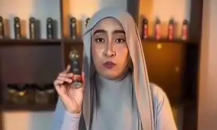 Pratonton video SB Parfum
